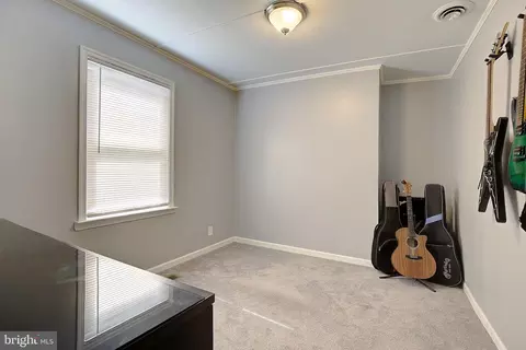 582 6th St, Pasadena, MD 21122 photo 19