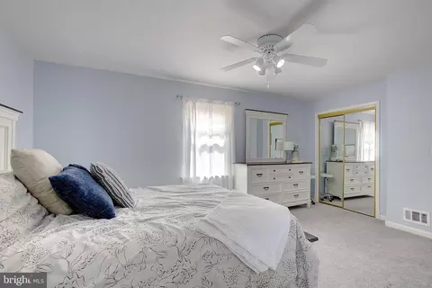582 6th St, Pasadena, MD 21122 photo 15