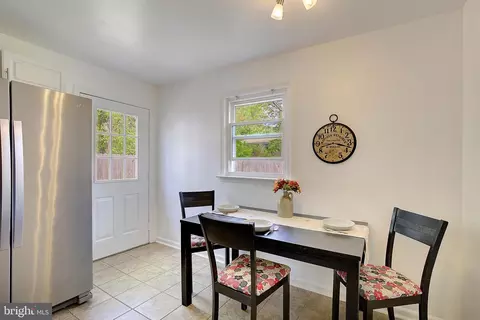 582 6th St, Pasadena, MD 21122 photo 12
