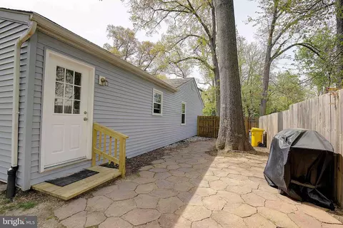 582 6th St, Pasadena, MD 21122 photo 34