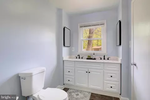 582 6th St, Pasadena, MD 21122 photo 20