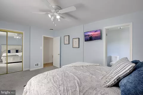 582 6th St, Pasadena, MD 21122 photo 16