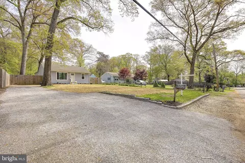 582 6th St, Pasadena, MD 21122 photo 46