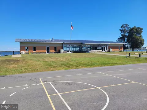 Exterior - 3734 1st Ave, Edgewater, MD 21037 photo 16 of 16
