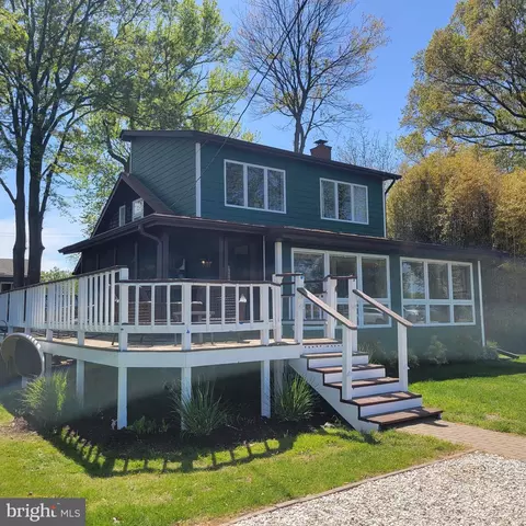 Exterior - 3734 1st Ave, Edgewater, MD 21037 photo 9 of 16