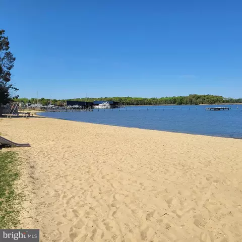 View/Area - 3734 1st Ave, Edgewater, MD 21037 photo 6 of 10