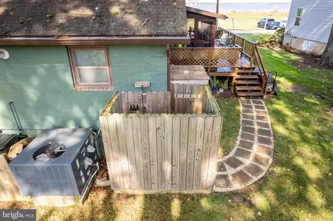 Exterior - 3734 1st Ave, Edgewater, MD 21037 photo 7 of 16