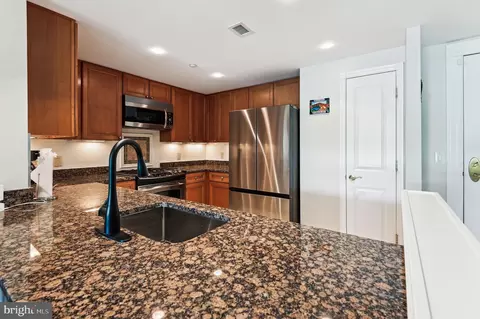 Kitchen - 5 Park Pl #507, Annapolis, MD 21401 photo 1 of 6