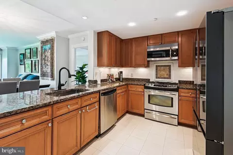Kitchen - 5 Park Pl #507, Annapolis, MD 21401 photo 4 of 6