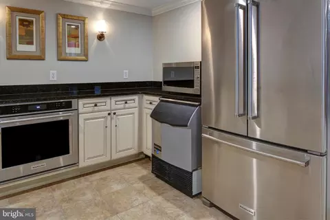 Kitchen - 5 Park Pl #507, Annapolis, MD 21401 photo 6 of 6