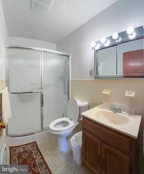 Bath - 4564 Mountain Rd, Pasadena, MD 21122 photo 1 of 2