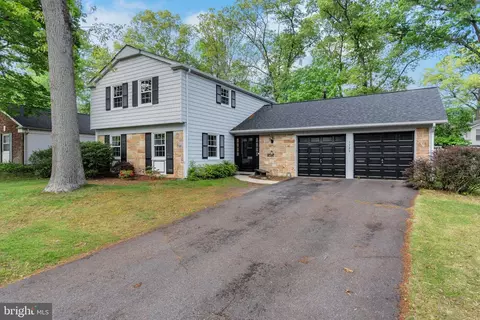 1729 Urby Dr, Crofton, MD 21114 photo 2