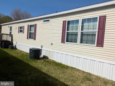 312 Berts Dr, Lothian, MD 20711 photo 4