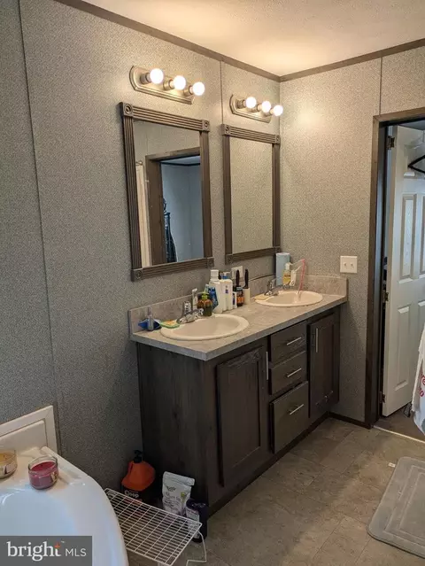 312 Berts Dr, Lothian, MD 20711 photo 12