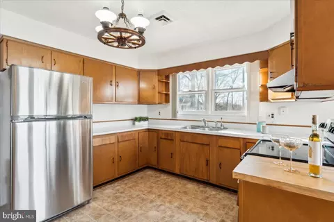 Kitchen - 4801 Avery Rd, Shady Side, MD 20764 photo 1 of 1