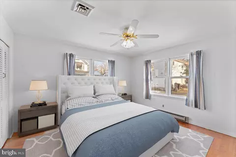 Bedroom - 4801 Avery Rd, Shady Side, MD 20764 photo 1 of 4