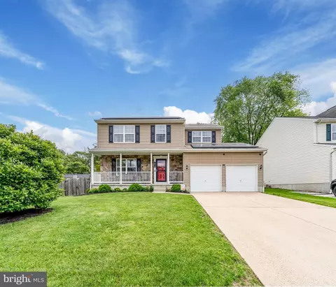 7815 Outing Ave, Pasadena, MD 21122