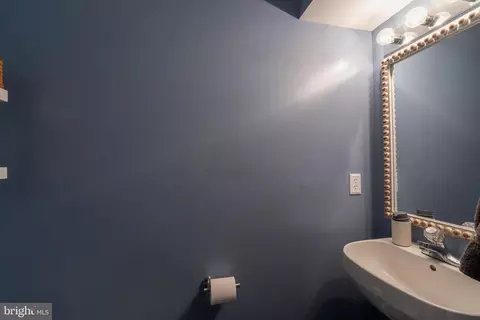 Bath - 7815 Outing Ave, Pasadena, MD 21122 photo 1 of 3