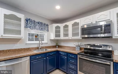 Kitchen - 7815 Outing Ave, Pasadena, MD 21122 photo 3 of 3