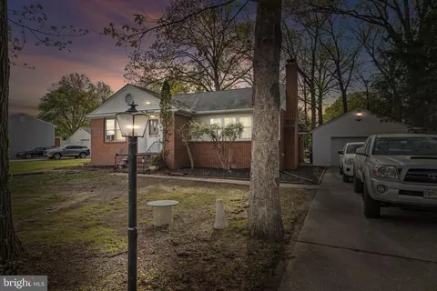 1000 Cayer Dr, Glen Burnie, MD 21061