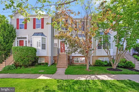 2412 Sandwich Ct, Crofton, MD 21114