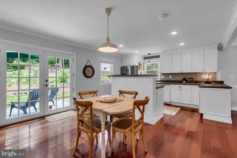 955 Hilltop Rd, Arnold, MD 21012 photo 11