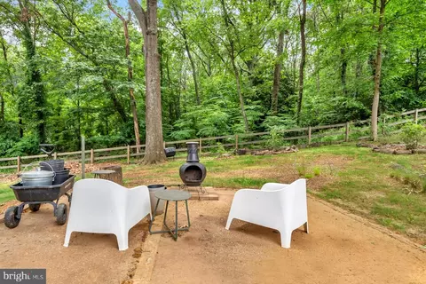 955 Hilltop Rd, Arnold, MD 21012 photo 5