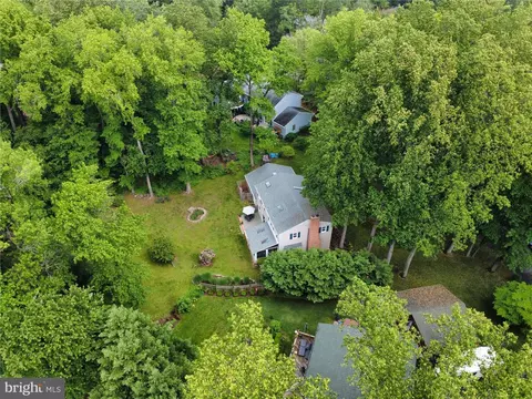 View/Area - 2104 Harbor Dr, Annapolis, MD 21409 photo 3 of 5