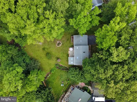 View/Area - 2104 Harbor Dr, Annapolis, MD 21409 photo 2 of 5