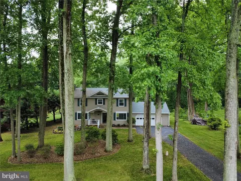 2104 Harbor Dr, Annapolis, MD 21409