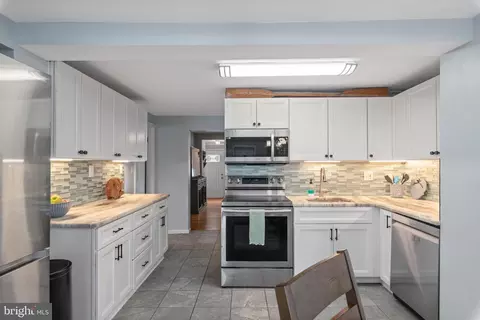 Kitchen - 735 Cottage Dr, Arnold, MD 21012 photo 1 of 4