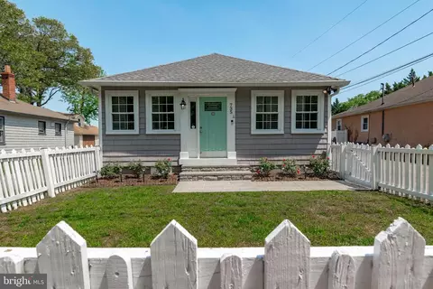 735 Cottage Dr, Arnold, MD 21012