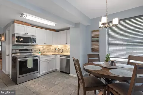 Kitchen - 735 Cottage Dr, Arnold, MD 21012 photo 4 of 4