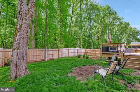 Exterior - 1636 Chesapeake Ln, Edgewater, MD 21037 photo 10 of 11