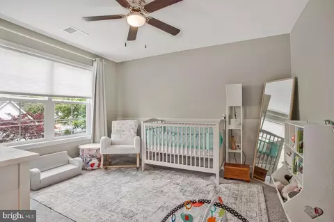 Bedroom - 1636 Chesapeake Ln, Edgewater, MD 21037 photo 1 of 6