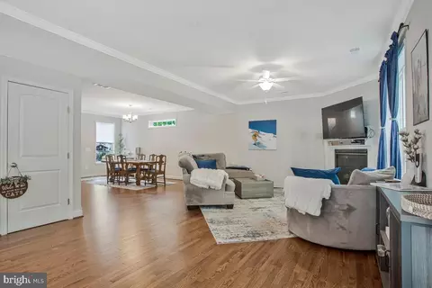 Other - 1636 Chesapeake Ln, Edgewater, MD 21037 photo 7 of 17