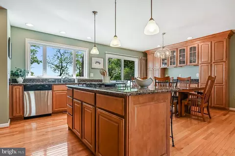 Kitchen - 857 Spriggs Ct, Arnold, MD 21012 photo 2 of 3
