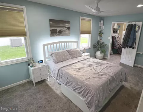Bedroom - 221 Arundel Rd, Pasadena, MD 21122 photo 2 of 4