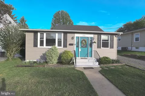 221 Arundel Rd, Pasadena, MD 21122