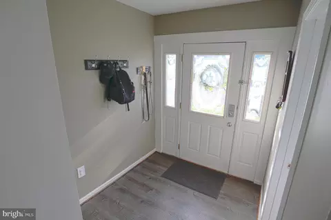 Entry Way - 221 Arundel Rd, Pasadena, MD 21122 photo 1 of 4