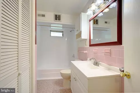 Bath - 807 Riverside Dr, Pasadena, MD 21122 photo 1 of 2
