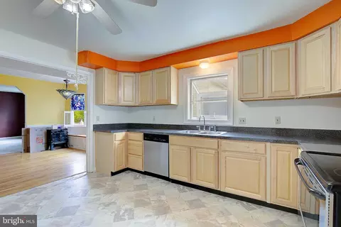Kitchen - 807 Riverside Dr, Pasadena, MD 21122 photo 3 of 3