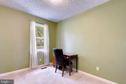 Bedroom - 807 Riverside Dr, Pasadena, MD 21122 photo 2 of 4