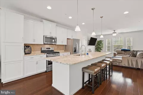 245 Mill Crossing Ct, Harmans, MD 21077 photo 1
