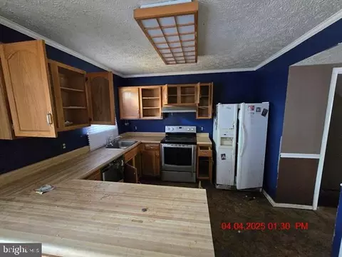 3406 Old Crown Dr, Pasadena, MD 21122 photo 5