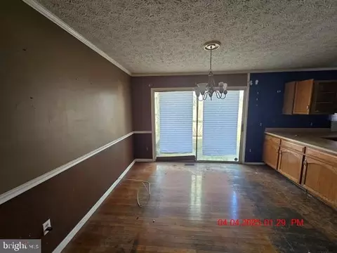 3406 Old Crown Dr, Pasadena, MD 21122 photo 4