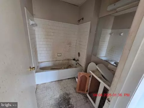 3406 Old Crown Dr, Pasadena, MD 21122 photo 7