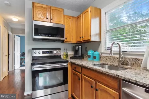 8103 Escalon Ave, Pasadena, MD 21122 photo 6