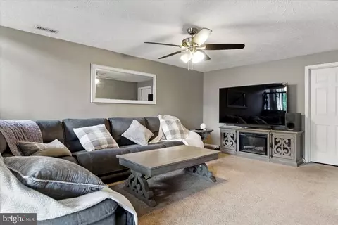 8103 Escalon Ave, Pasadena, MD 21122 photo 22