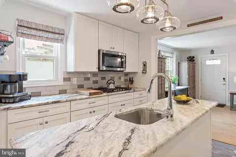111 Linden Ave, Pasadena, MD 21122 photo 20